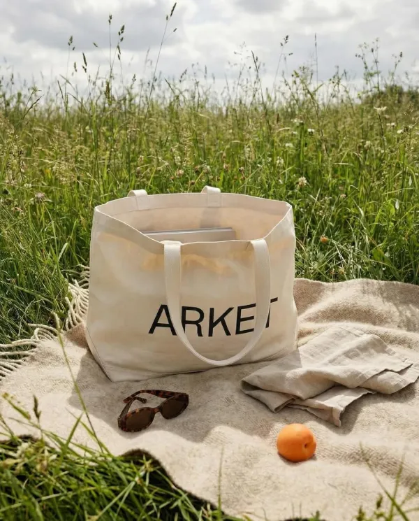 Elvin member work, Arket fashion campaign